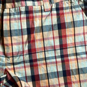 American Eagle Stretch shorts NWOT size 8, red, orange, cream and black plaid